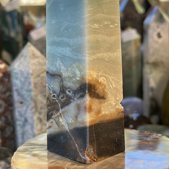 🔥SALE🔥 Caribbean Calcite 4 Sided Crystal Tower! - Picture 7 of 7